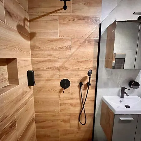 Drewnowska 77 Manufaktura * Łódź