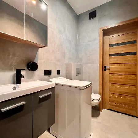 Drewnowska 77 Manufaktura Lägenhet