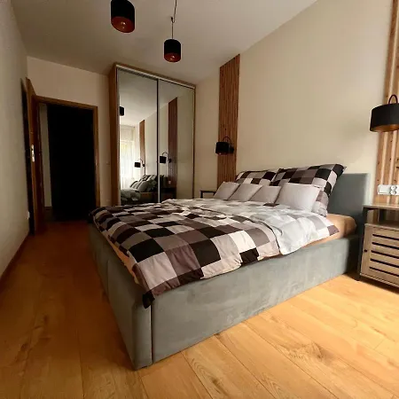 Drewnowska 77 Manufaktura * Łódź