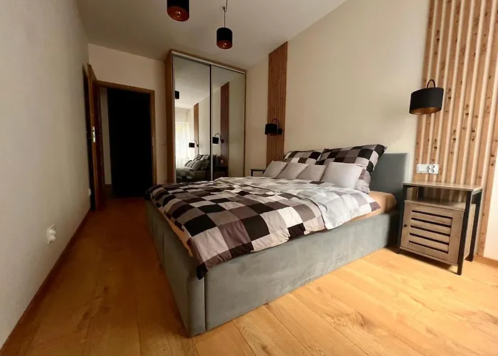 Drewnowska 77 Manufaktura * Łódź